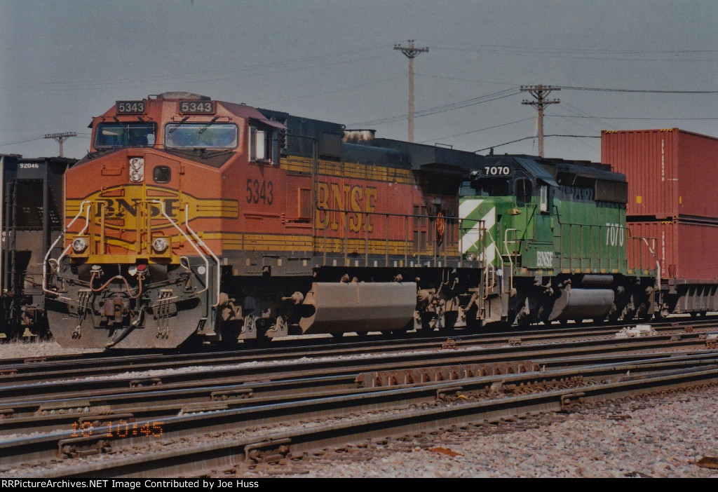 BNSF 5343 East